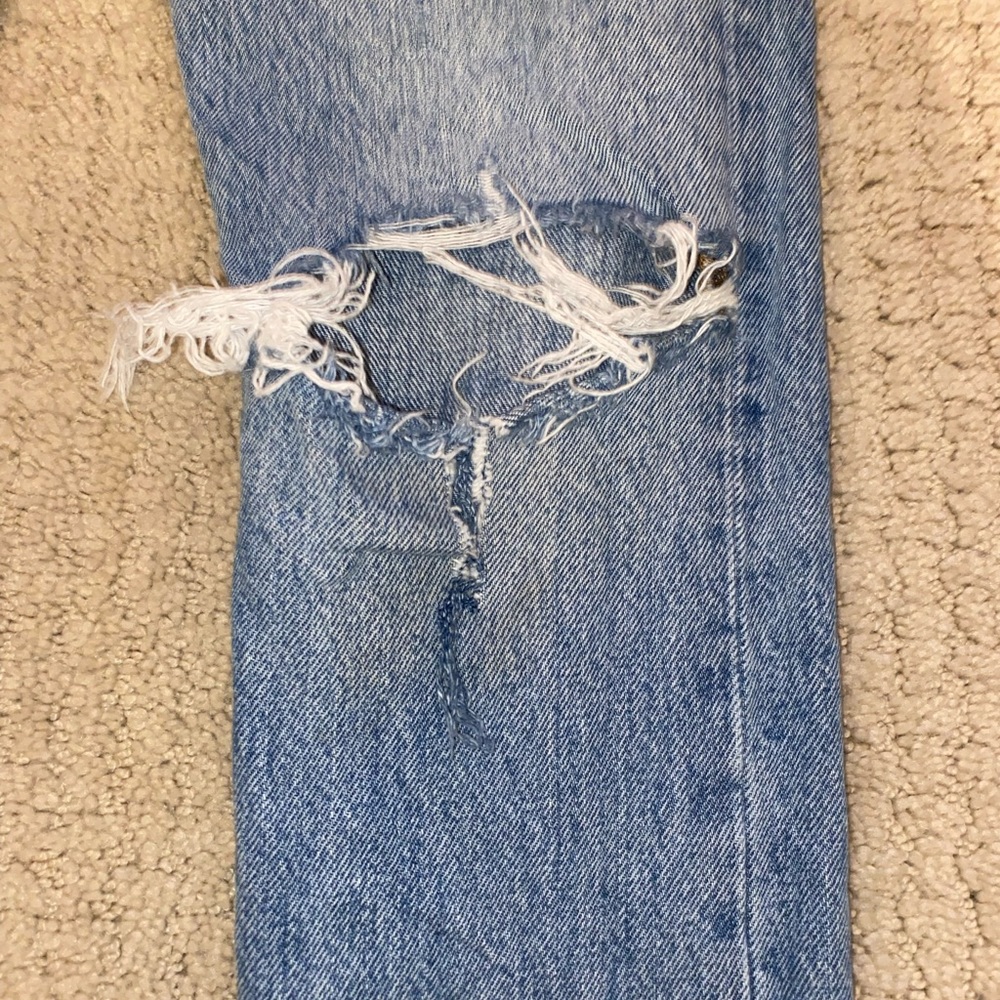 Levi’s Ripped Jeans - Picture 2 of 4